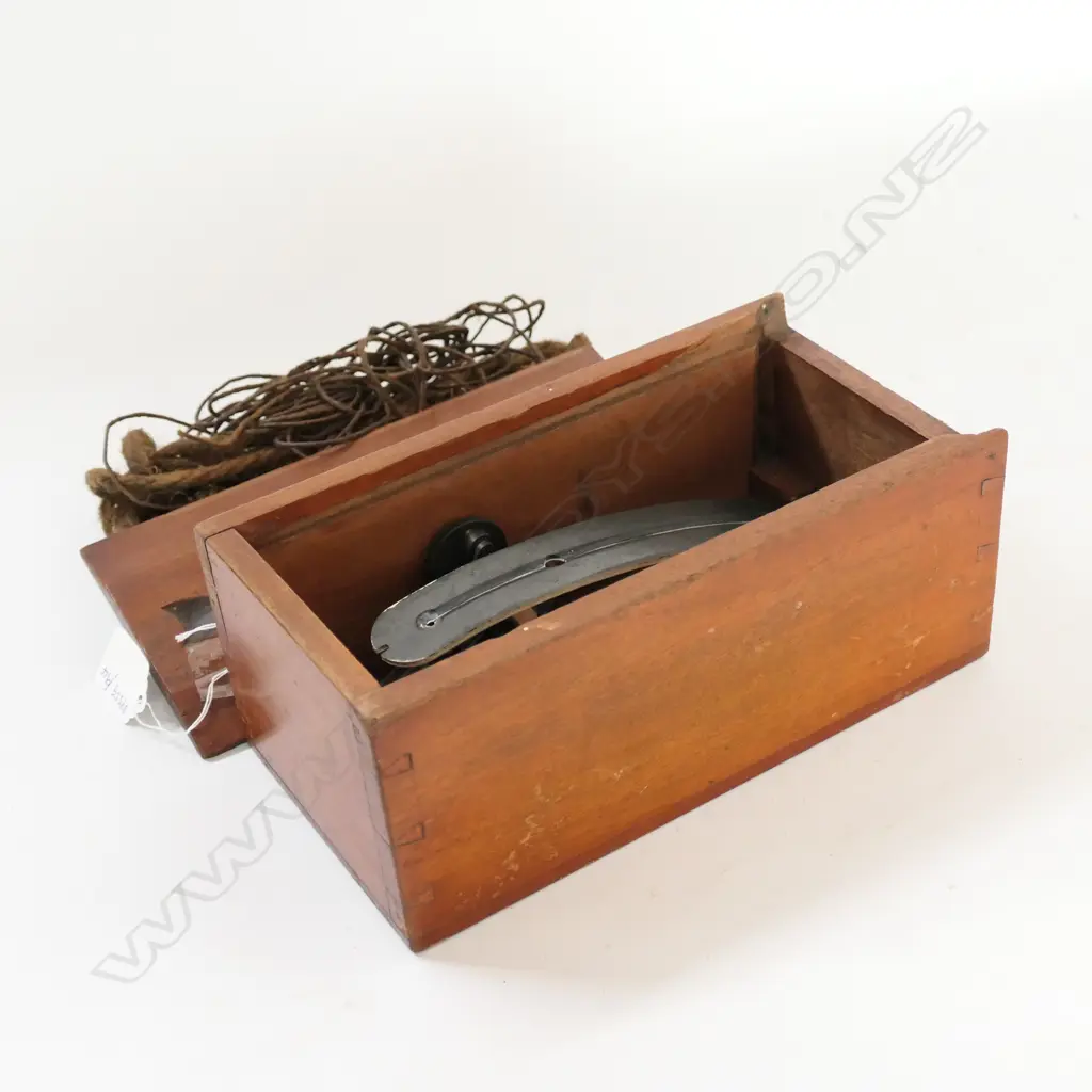 PATENT CROSS BAR 'HEZZINETH' AZIMUTH NAVIGATIONAL COMPASS COURSE CORRECTION INSTRUMENT, IN BOX Image 1++